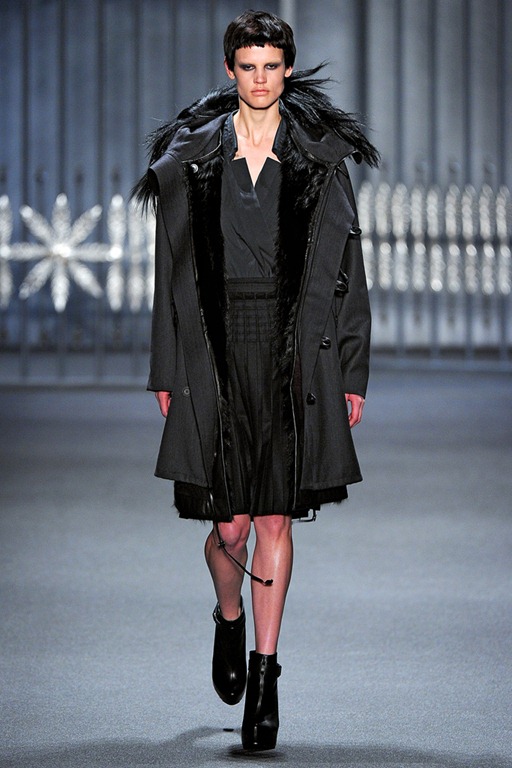 Wearable Trends: Vera Wang Fall 2011 RTW Collection, Mercedes-Benz ...